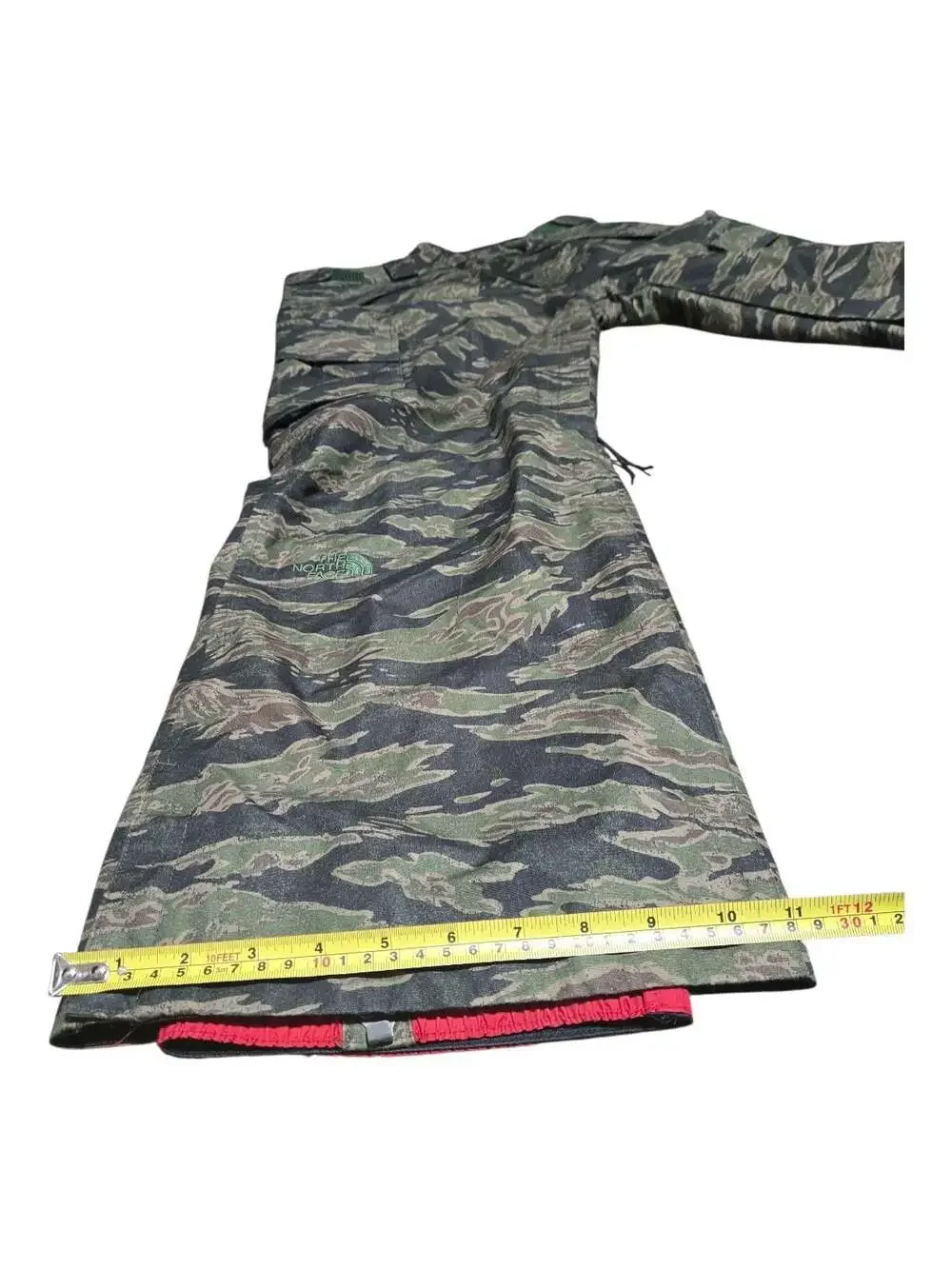 The North Face Tiger Stripe Camo Snow Pants Men's Size M